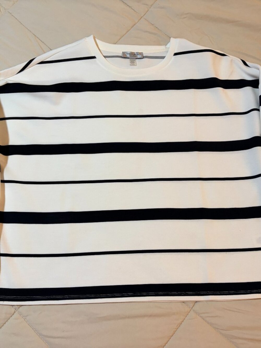 Cable and Gauge Studio Women's Crop Long Sleeve top - Women's XL - 2231